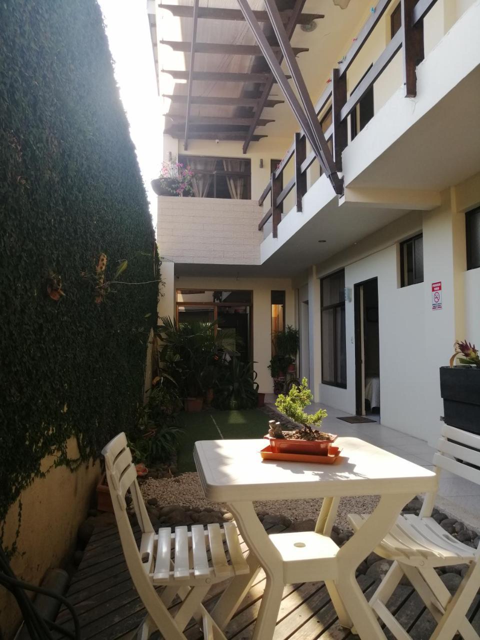 Cabinas Gosen Πουνταρένας Εξωτερικό φωτογραφία